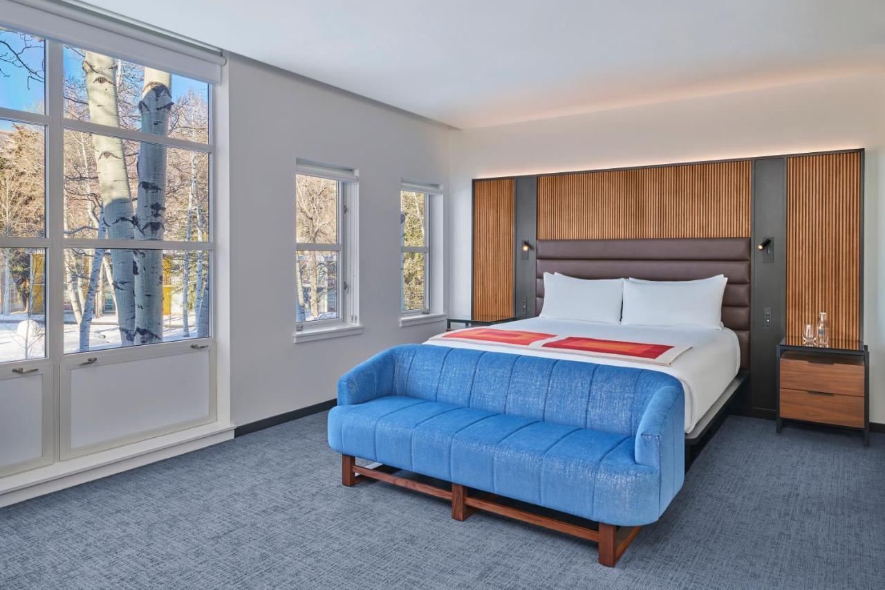 Deluxe Two Bedroom Mountain Suite
